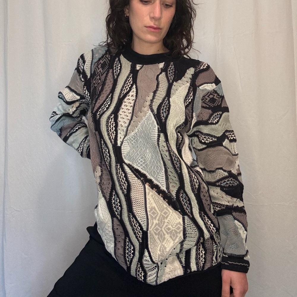 COOGI knit sweater w/ unique design!